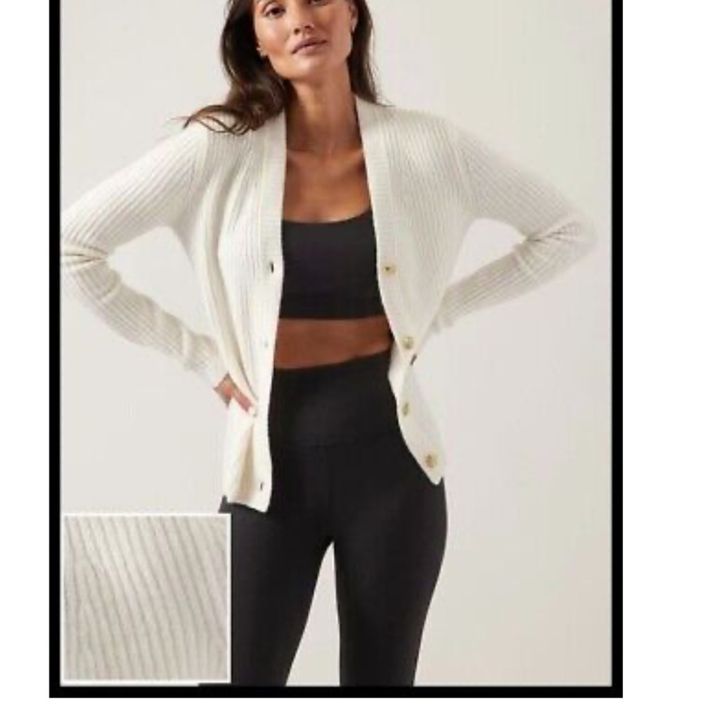 58 ATHLETA LAYOVER SWEATER CARDIGAN Size small  Magnolia White